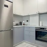 Apartment 1br With Private Garage
